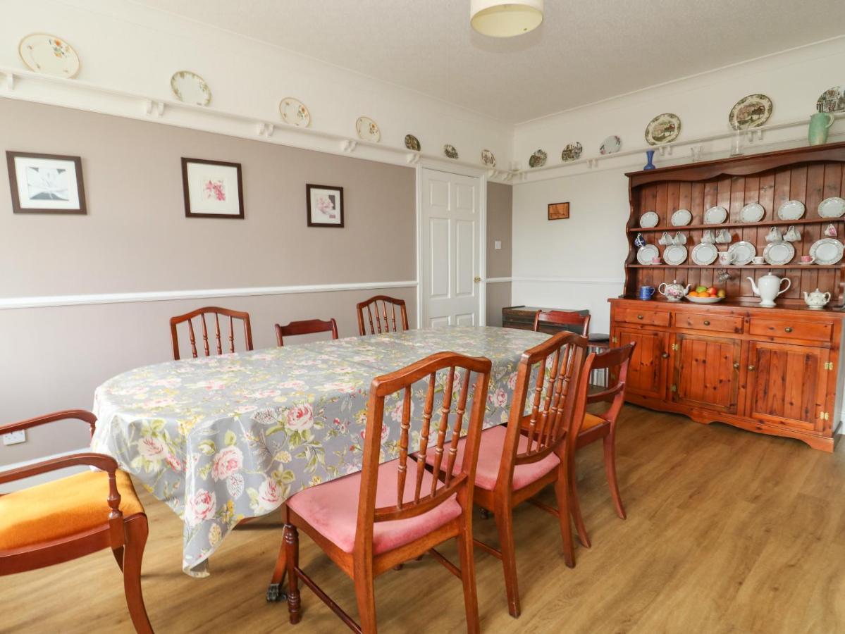 Woodhill Villa Bentley  ภายนอก รูปภาพ