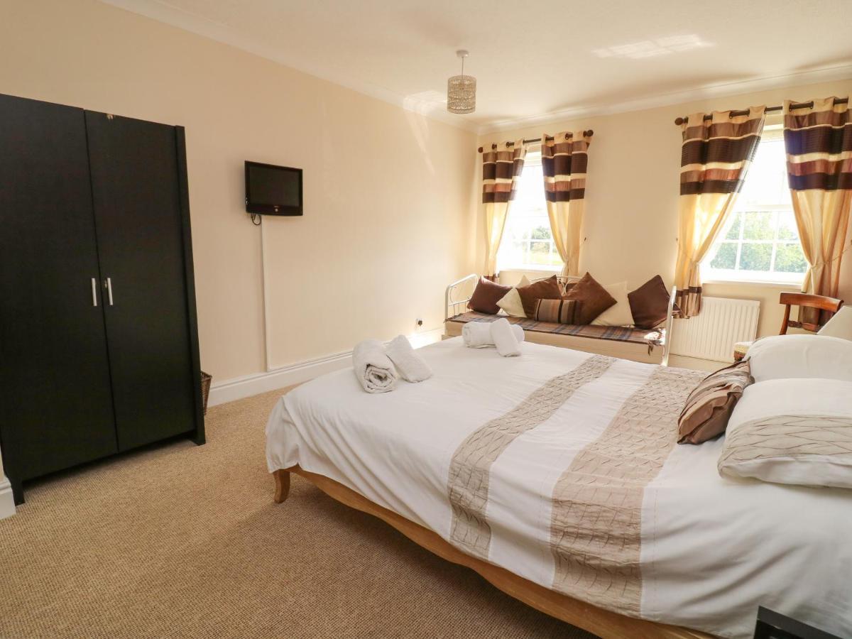 Woodhill Villa Bentley  ภายนอก รูปภาพ